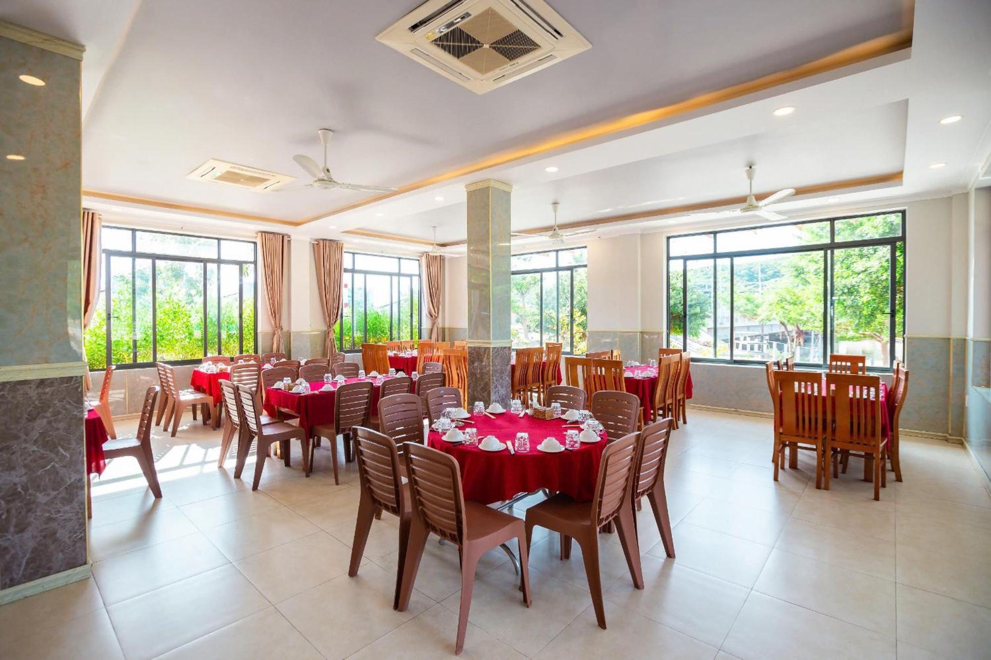 Chau Gia Hotel Vĩnh Hy Kültér fotó
